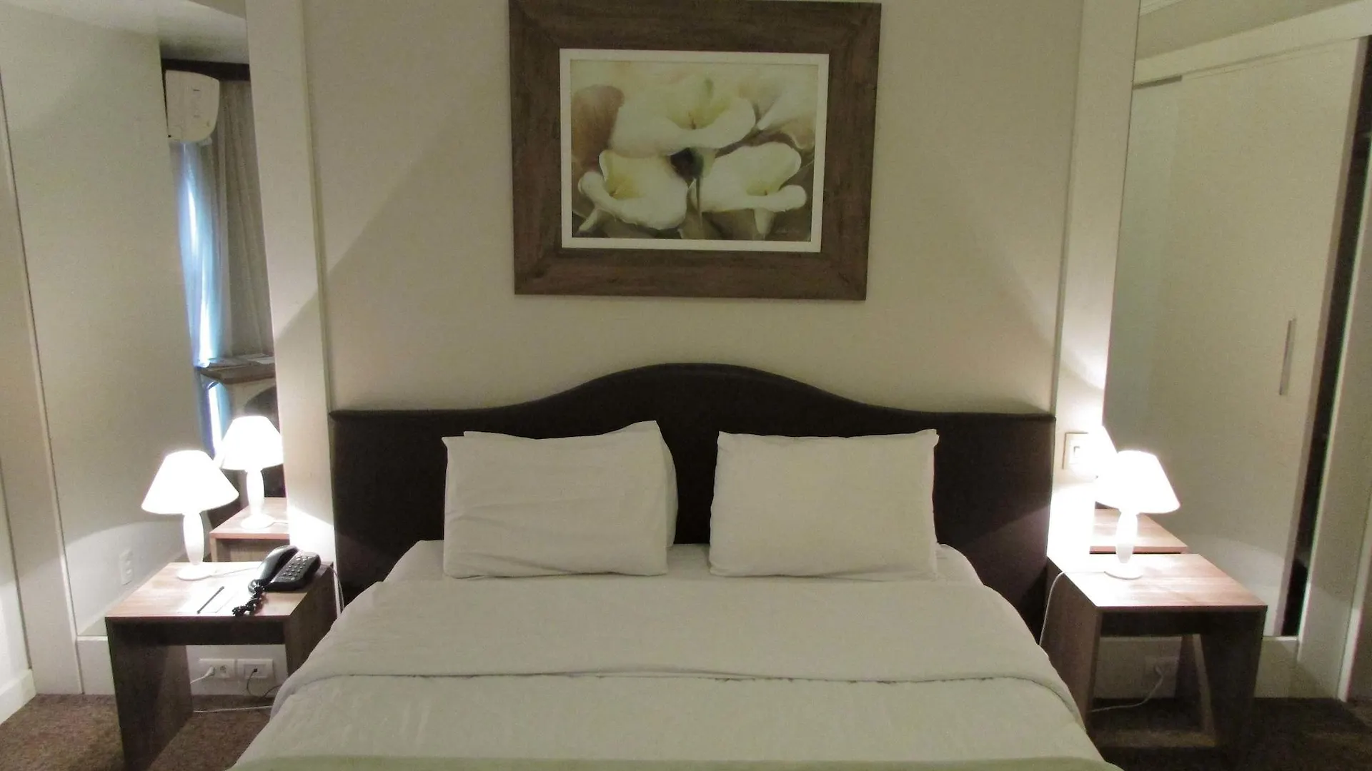 Continental Porto Alegre By Samba Hotel